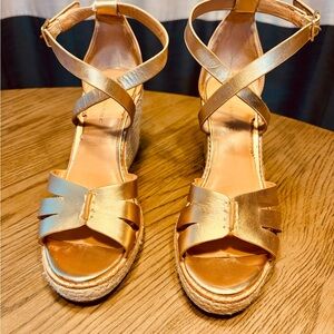 Gold Espadrilles leather upper